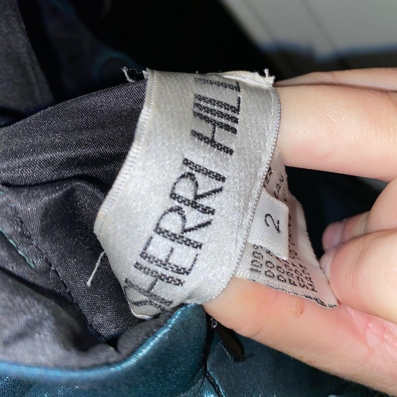 Sherri hill emerald green prom dress!! - Picture 6 of 6